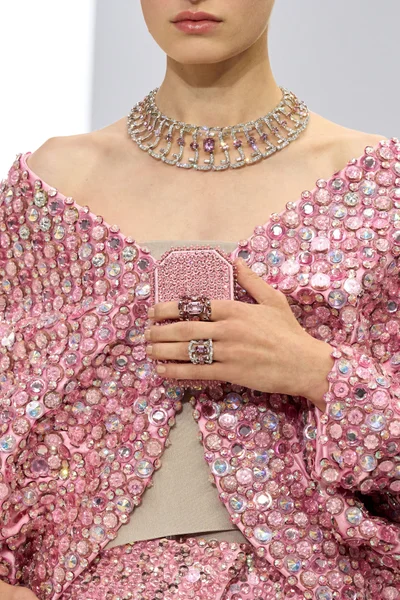 Look 80